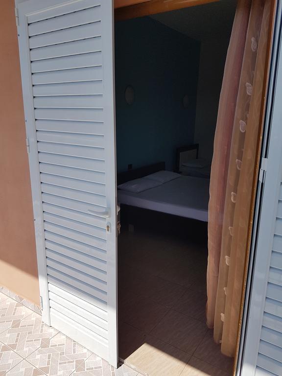 Vila Melpo Apartments Ilias Kültér fotó
